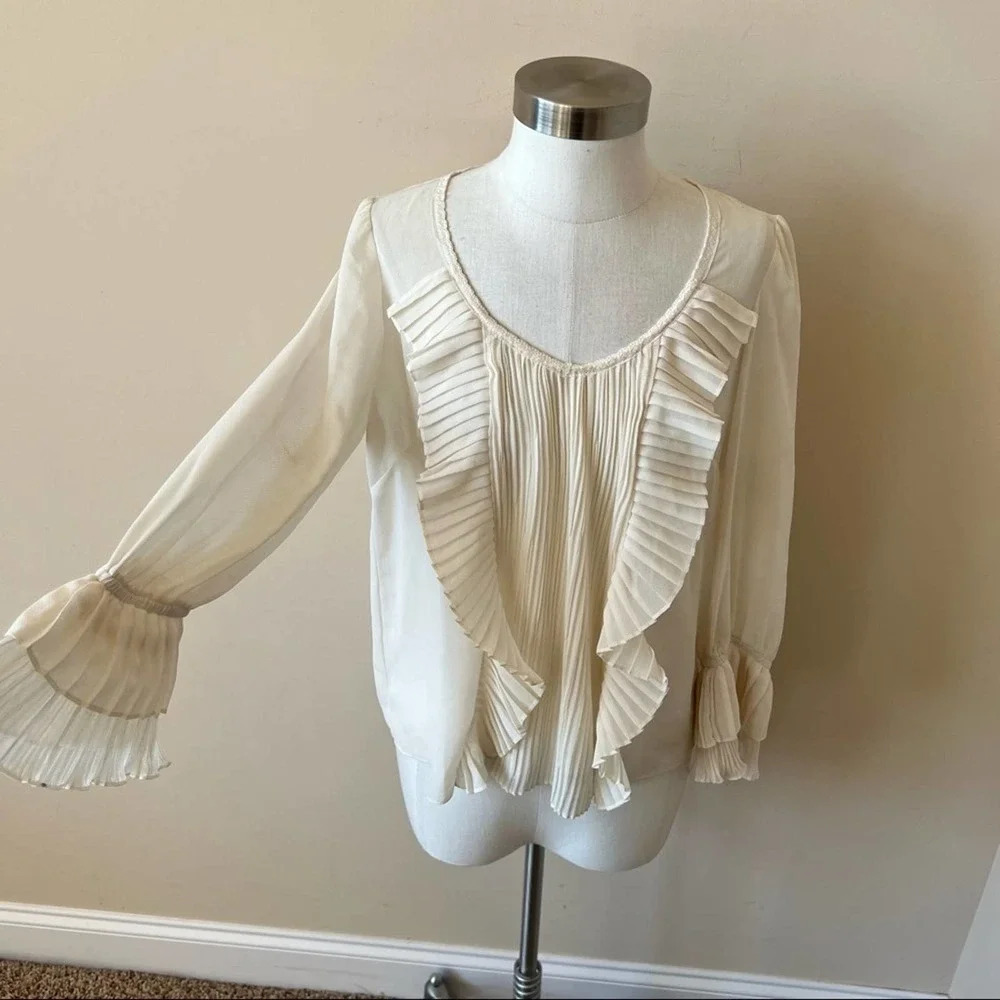 Nanette Lepore Ruffle Pleated Long Flare Sleeve Blouse Top Size 0 Cream 14525